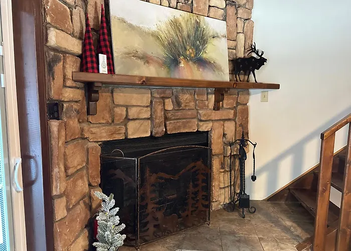 Red River Townhouse - Full Unit