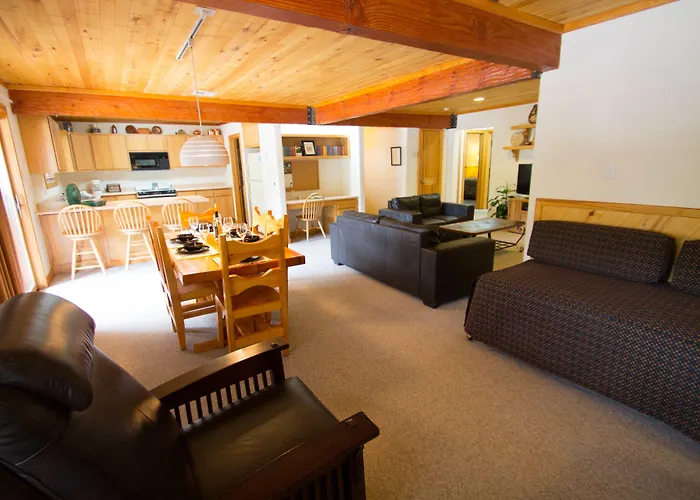 Sitzmark Sports Lodge